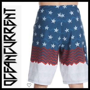 🎉$10 BNWT Ocean Current  Boardshorts